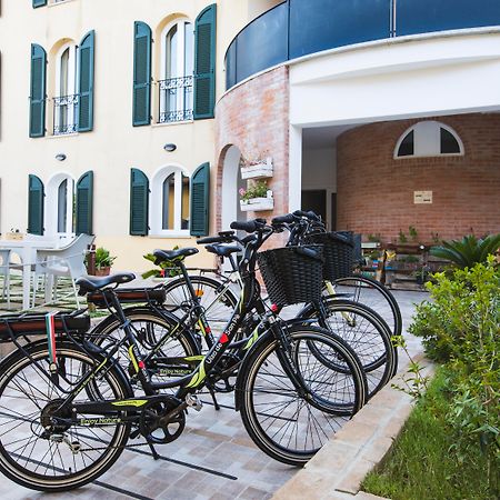 Muma Hostel SantʼAntìoco Екстериор снимка