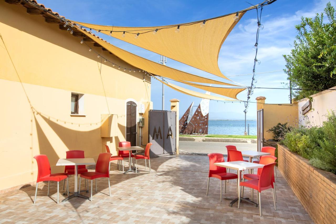 Muma Hostel SantʼAntìoco Екстериор снимка