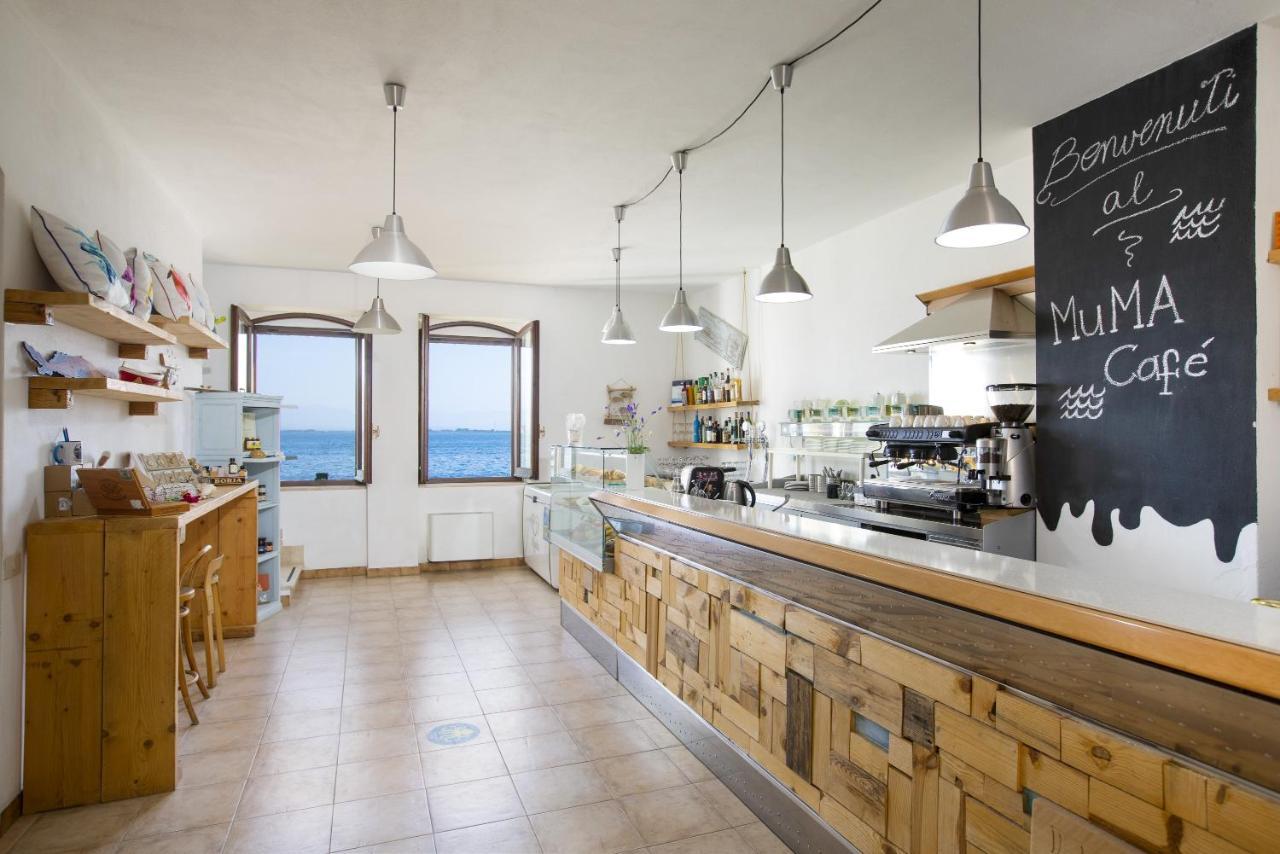 Muma Hostel SantʼAntìoco Екстериор снимка
