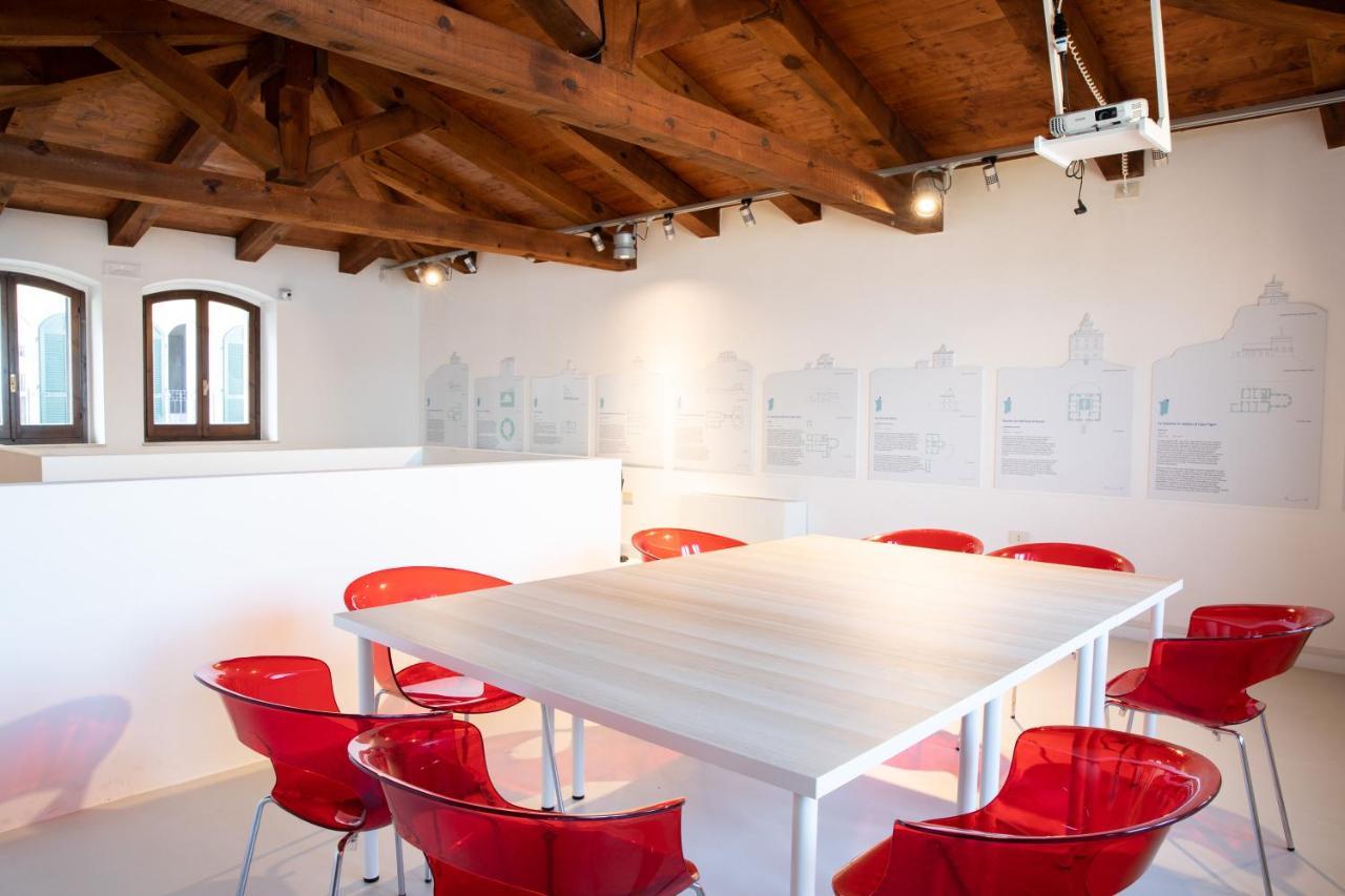 Muma Hostel SantʼAntìoco Екстериор снимка