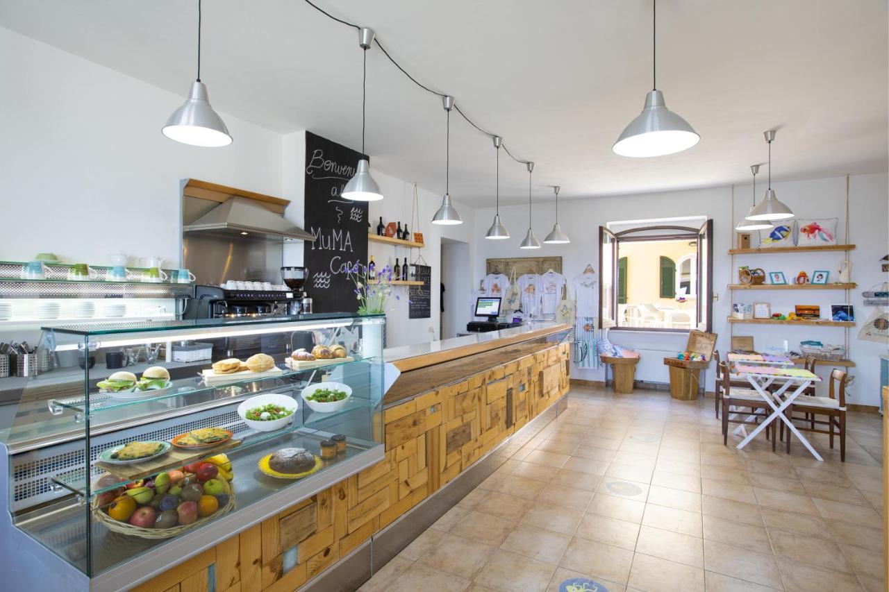 Muma Hostel SantʼAntìoco Екстериор снимка