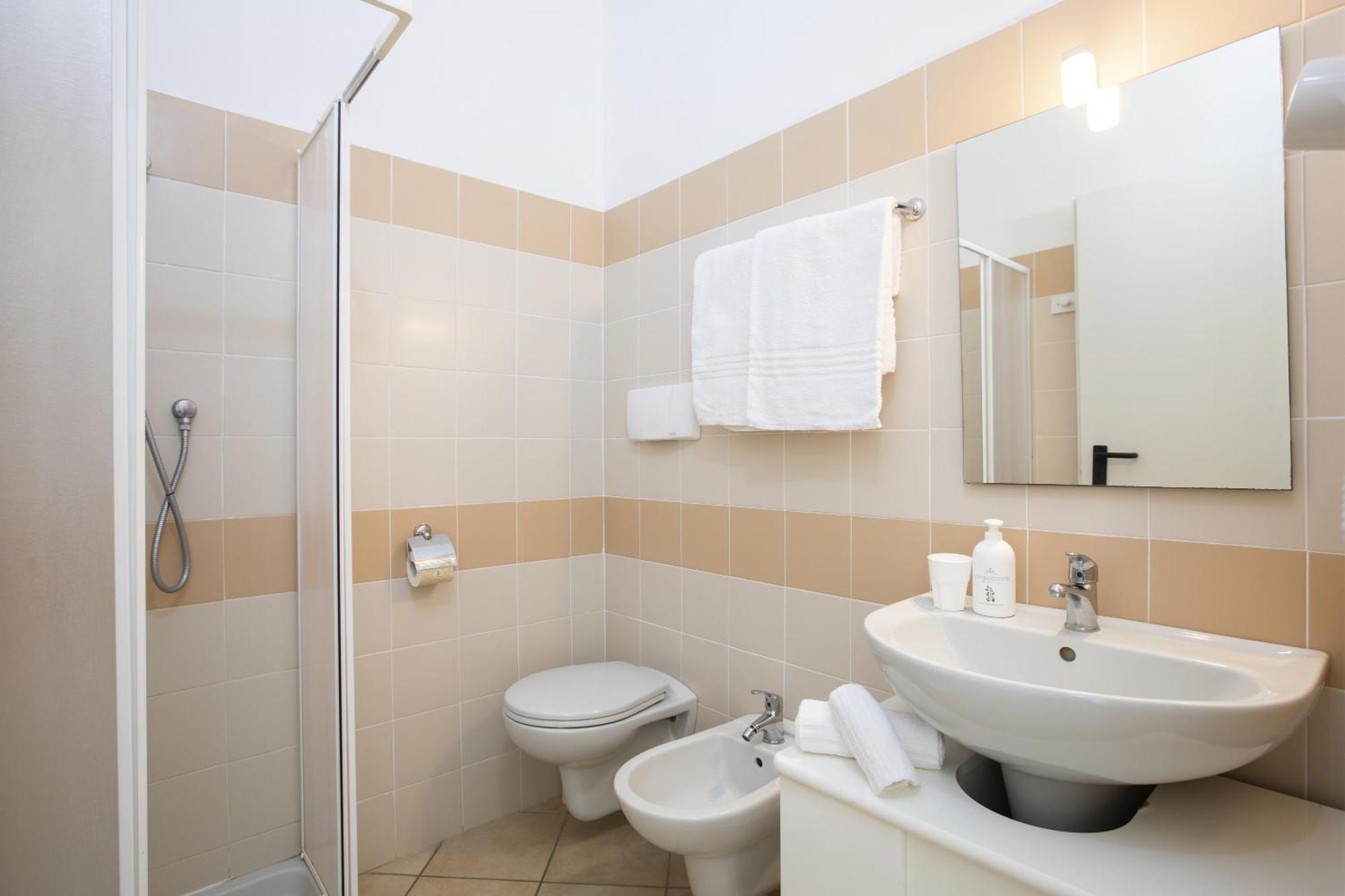 Muma Hostel SantʼAntìoco Екстериор снимка